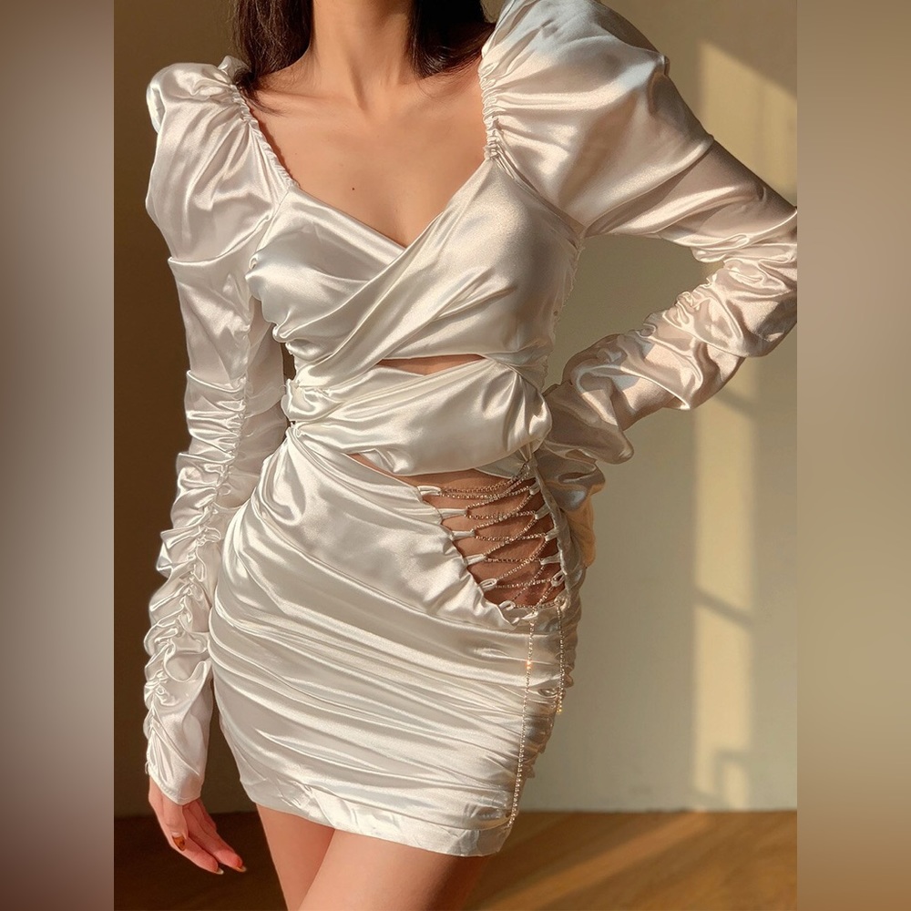 Satin White Ruched Mjni Dress Never Worn